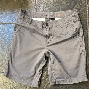 Urban Outfitters Boy’s 16 husky Light Gray Flat Front Shorts